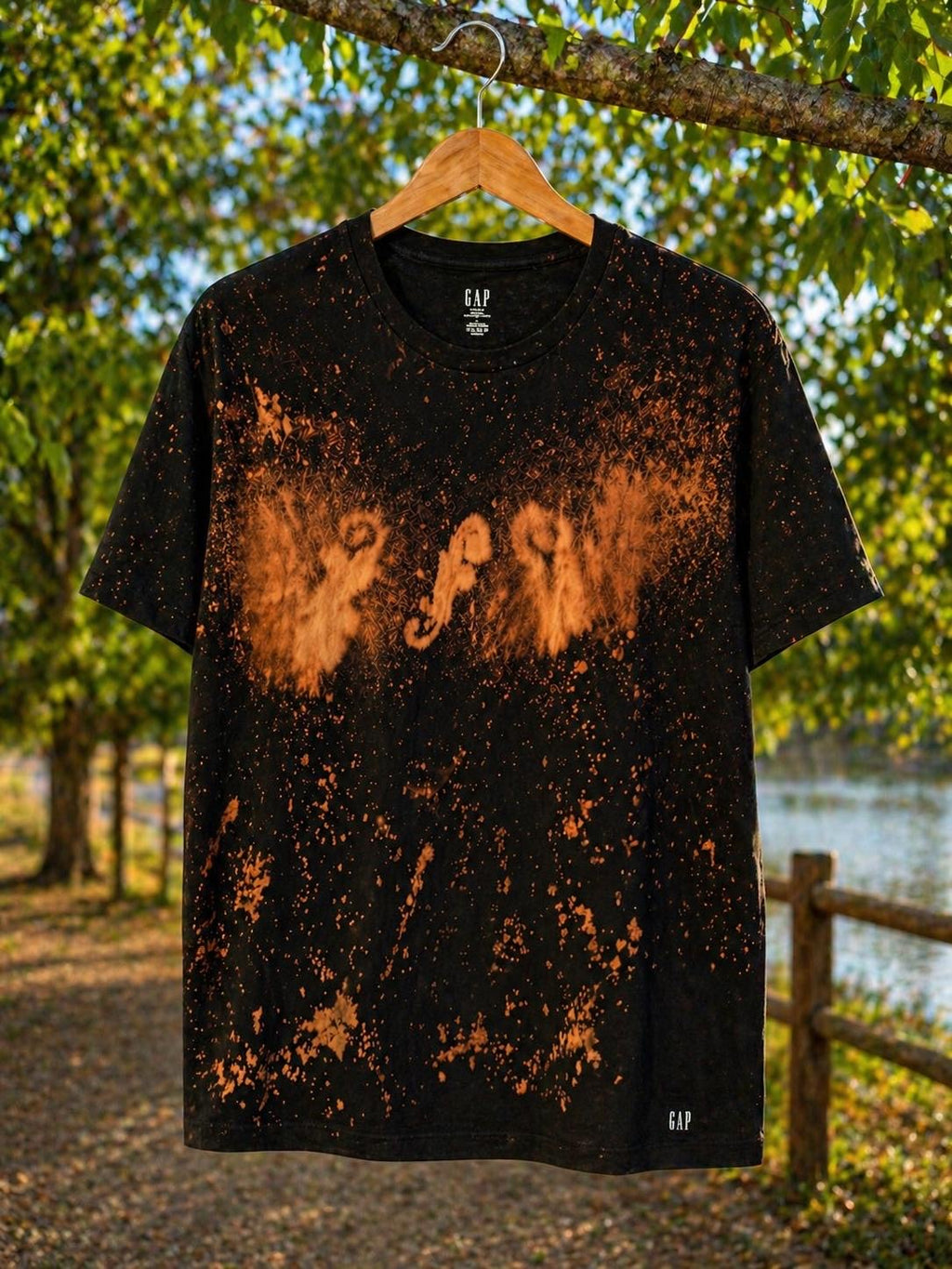 Men's DARA AyoT-shirt